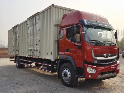 6.8米厢车